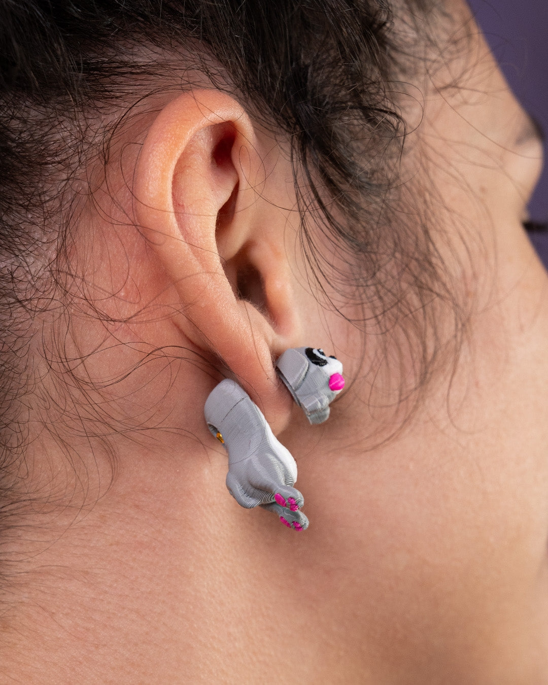 Hang in th'ear