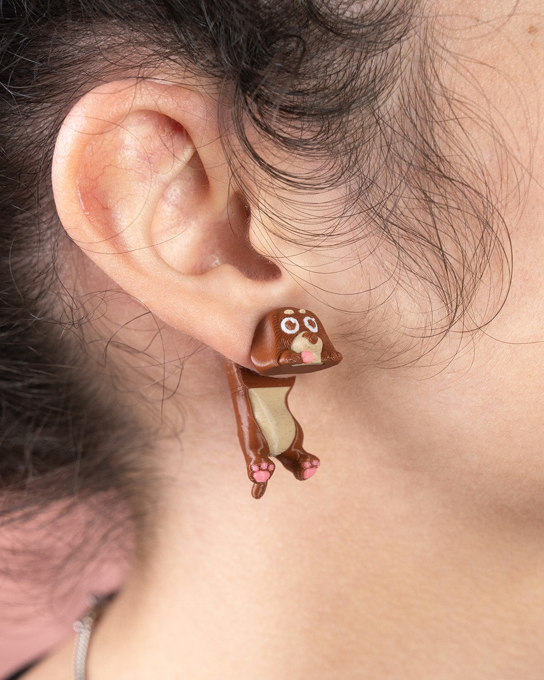 Hang in th'ear